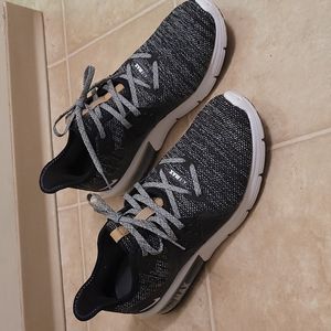Womens Nike Air Max SEQUENT 3 Black/White-DARK GREY, size 9.5